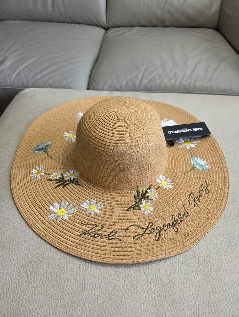NWT - Karl Lagerfeld Paris Women's Garden Floppy Straw Sun Hat - UPF 40+